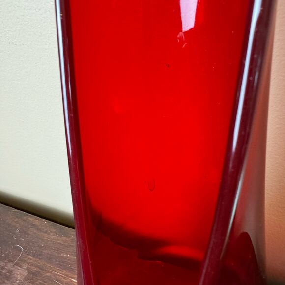 Vintage MCM 60s 70s Ruby Red Swug 17" tall long spout pitcher with handle - Picture 4 of 11